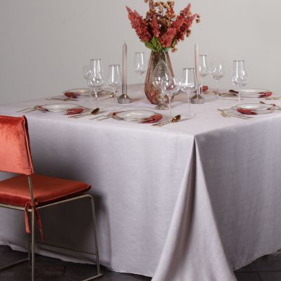 Manteles para mesa cuadrada de 8 sillas: calidad y elegancia al mayoreo